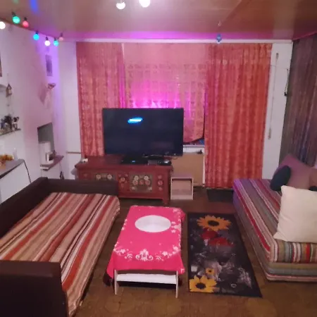 Ruhiges Keller Apartement Nm *