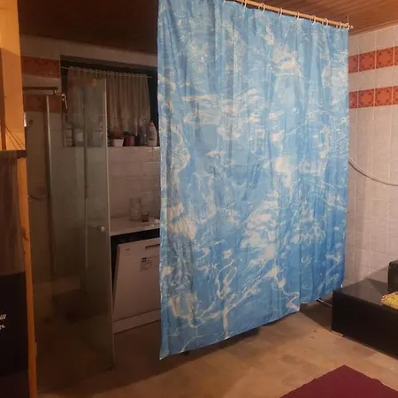Ruhiges Keller Apartement Nm *
